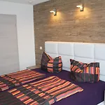 Maarberg Appartement Schalkenmehren