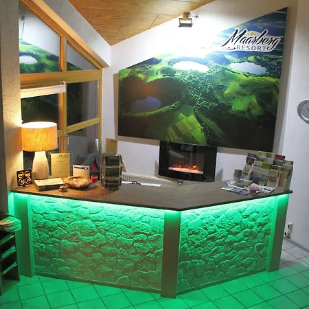 Maarberg * Schalkenmehren