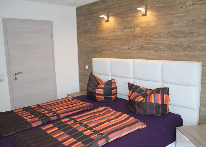 Maarberg Апартаменты Шалькенмерен